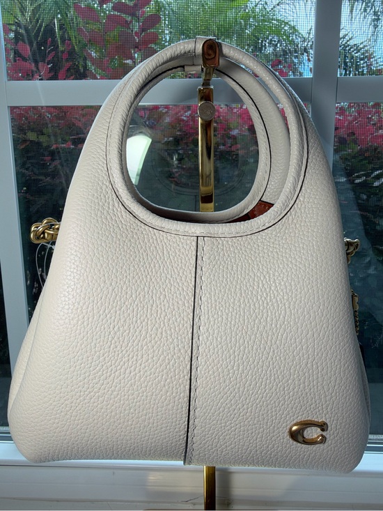 Coach Handbags - NWT🌷Coach Lana Convertible Clutch Handle Bag 19 in “Chalk”